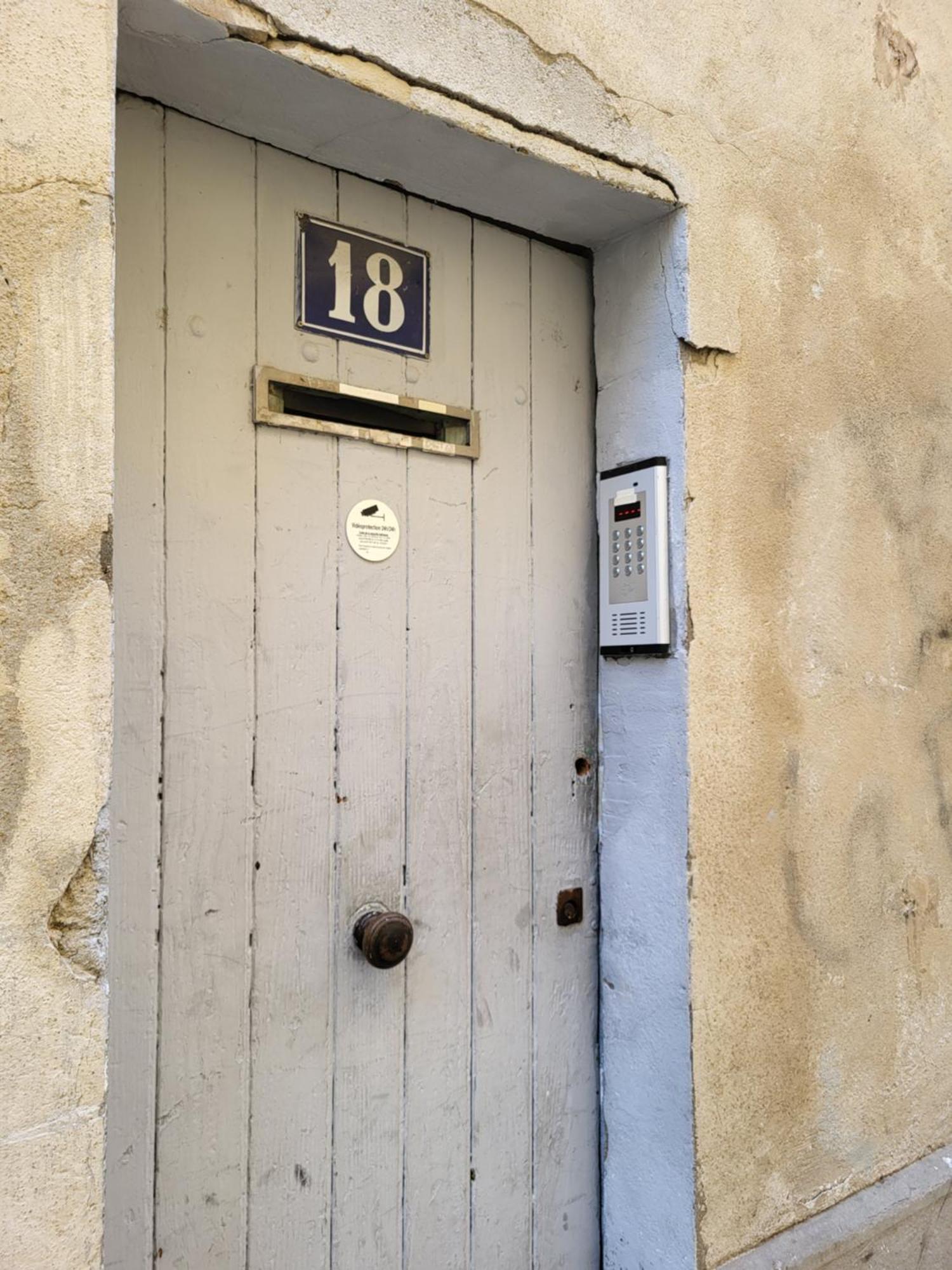 T2 Intra-Murros "Le Lavande" Avec Garage Avignon Buitenkant foto